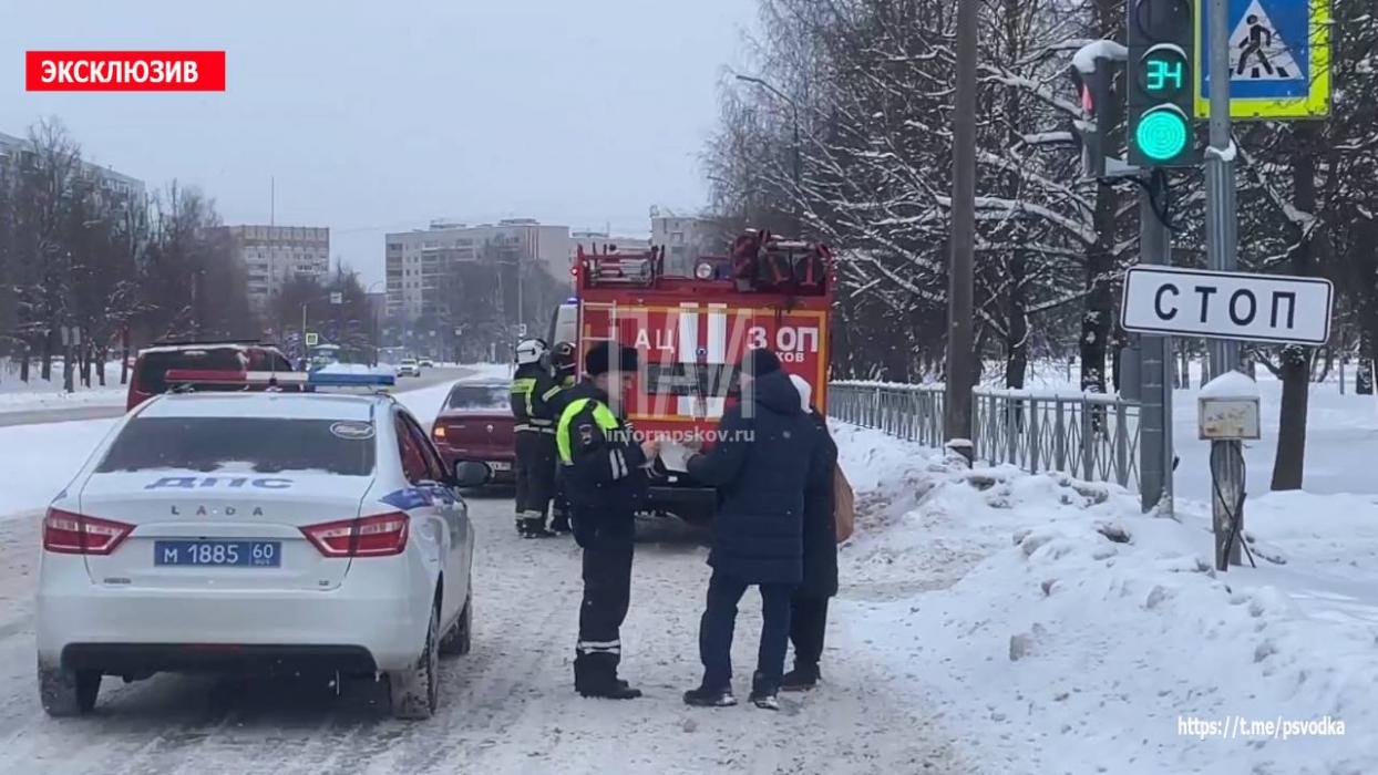 Пенсионерку сбили на пешеходном переходе в Пскове