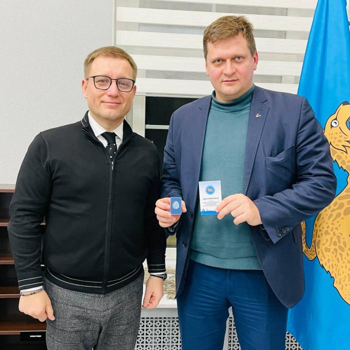 Игорь Сопов наградил псковичей за содействие в организации выборов