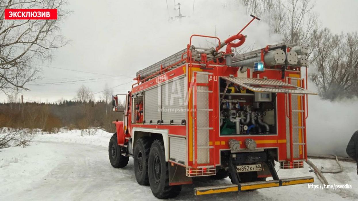 Мужчина пострадал при пожаре в Дно