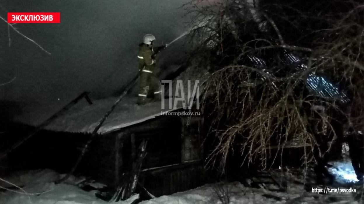 Жилой дом загорелся в Локне