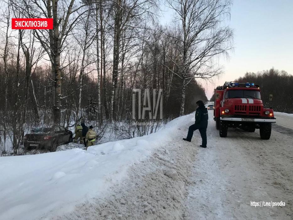 Автомобиль вылетел в кювет в Усвятском районе