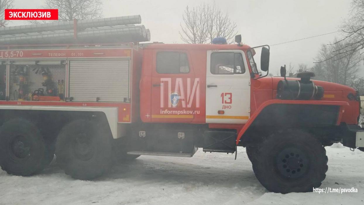 Мужчина пострадал при пожаре в Дно