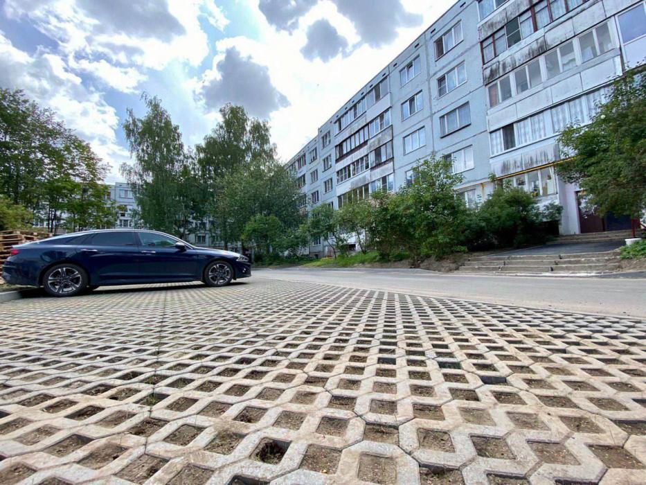 Около 70 территорий обновили в Пскове благодаря президентскому нацпроекту