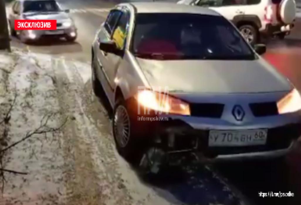 Женщину сбили на пешеходном переходе в Великих Луках