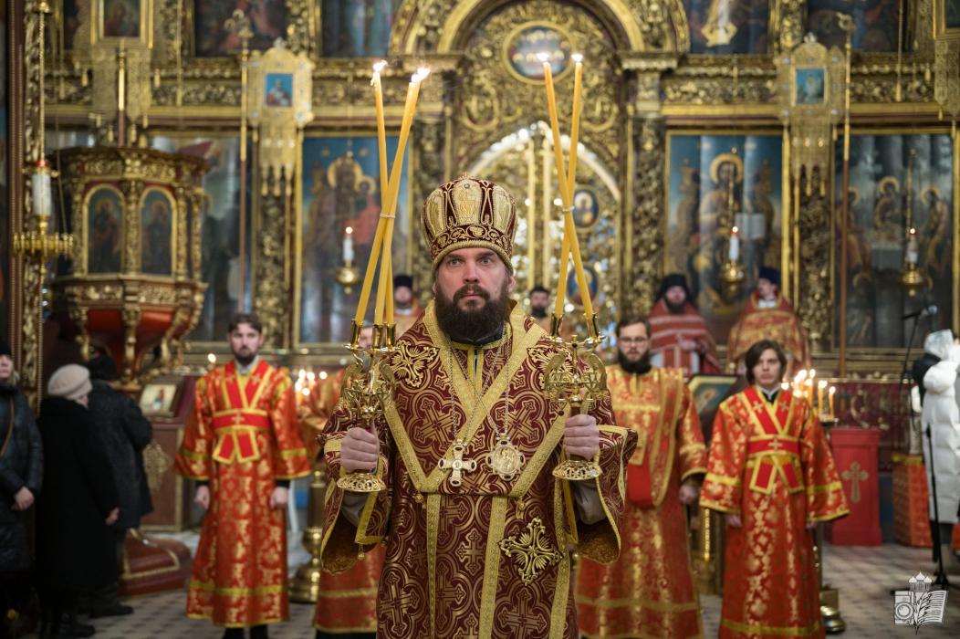 Митрополит Арсений возглавил богослужение в день празднования Собора новомучеников в Пскове