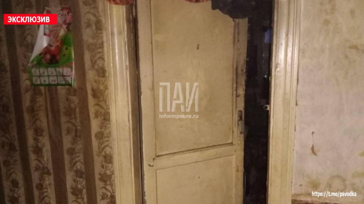 Мужчина едва не сгорел в квартире в Стругокрасненском районе