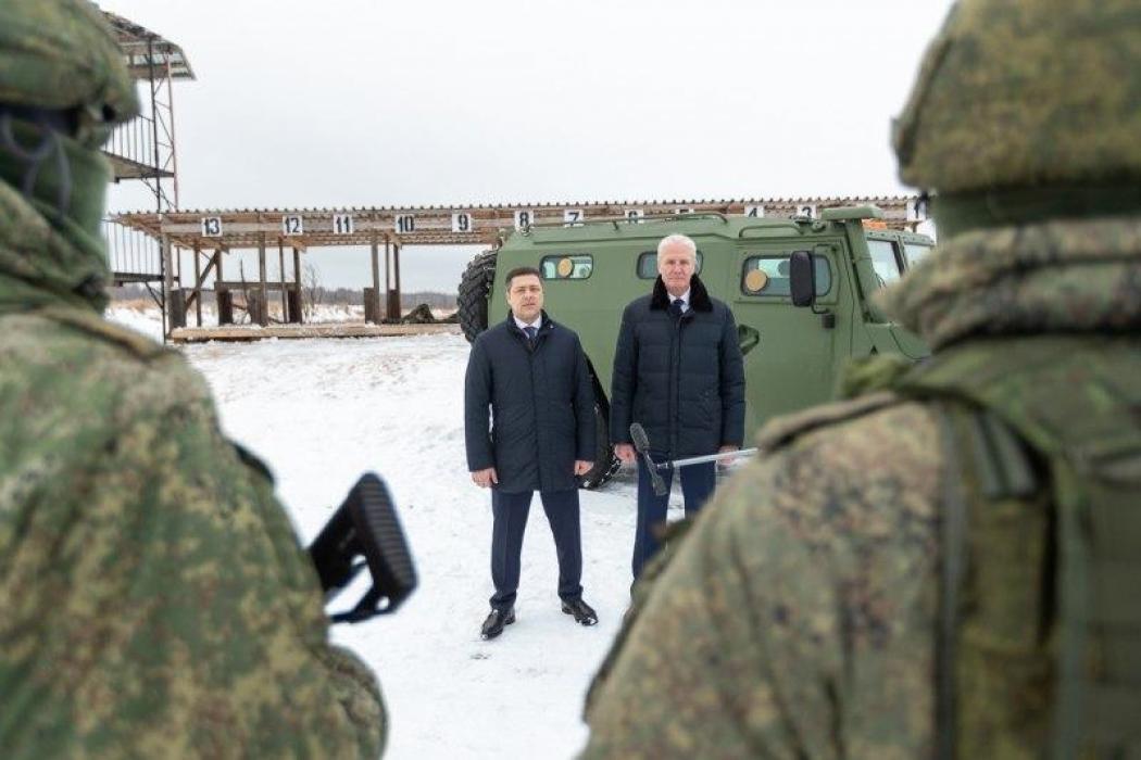 Александр Котов поздравил Михаила Ведерникова с днём рождения