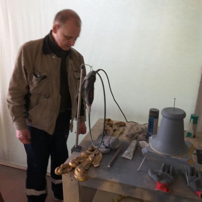 Продолжается реставрация иконостаса церкви Сорока Мучеников Севастийских в Печорах