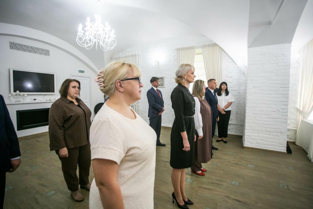 Сотрудников газовой отрасли наградили в правительстве Псковской области