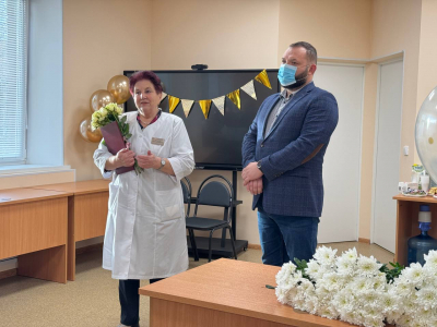 . Фото: Почетной грамотой наградили старшую медицинскую сестру Нину Александровну Григорьеву