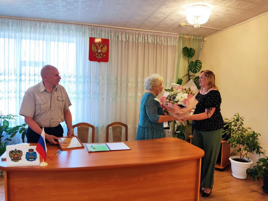 Золотую свадьбу отпраздновали супруги Кузьмины в Стругах Красных
