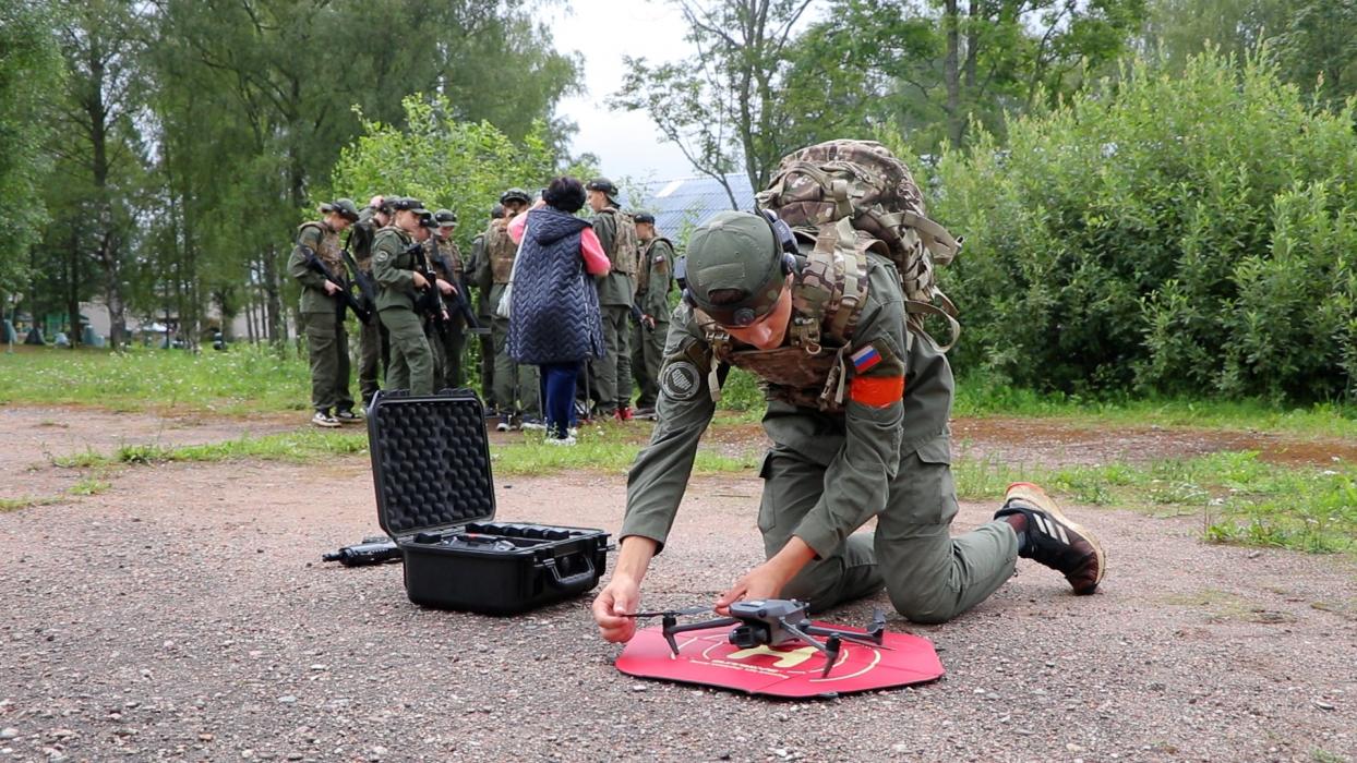 Курсанты центра «Воин» продемонстрировали навыки военной подготовки