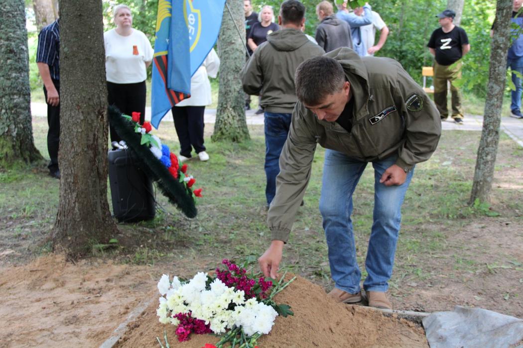 Траурный митинг в Пыталовском округе 