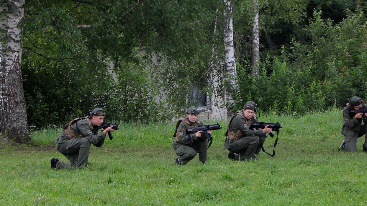 Курсанты центра «Воин» продемонстрировали навыки военной подготовки
