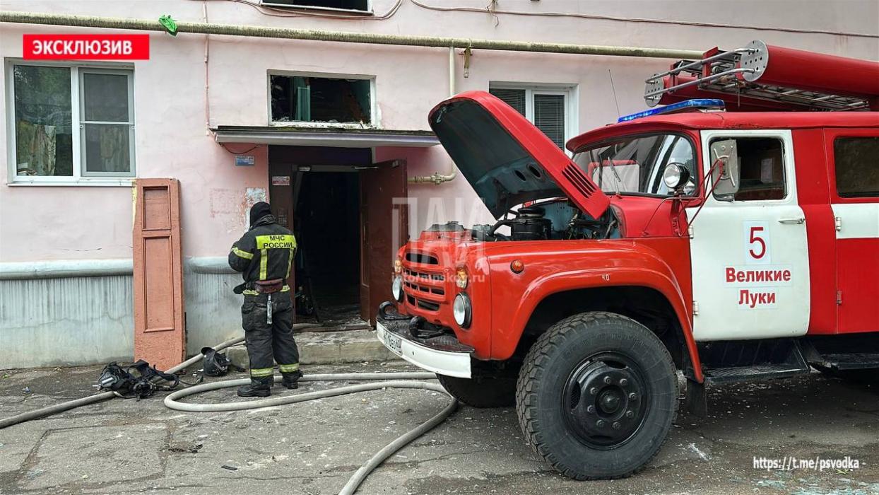 Четыре человека пострадали при взрыве бытового газа в Великих Луках