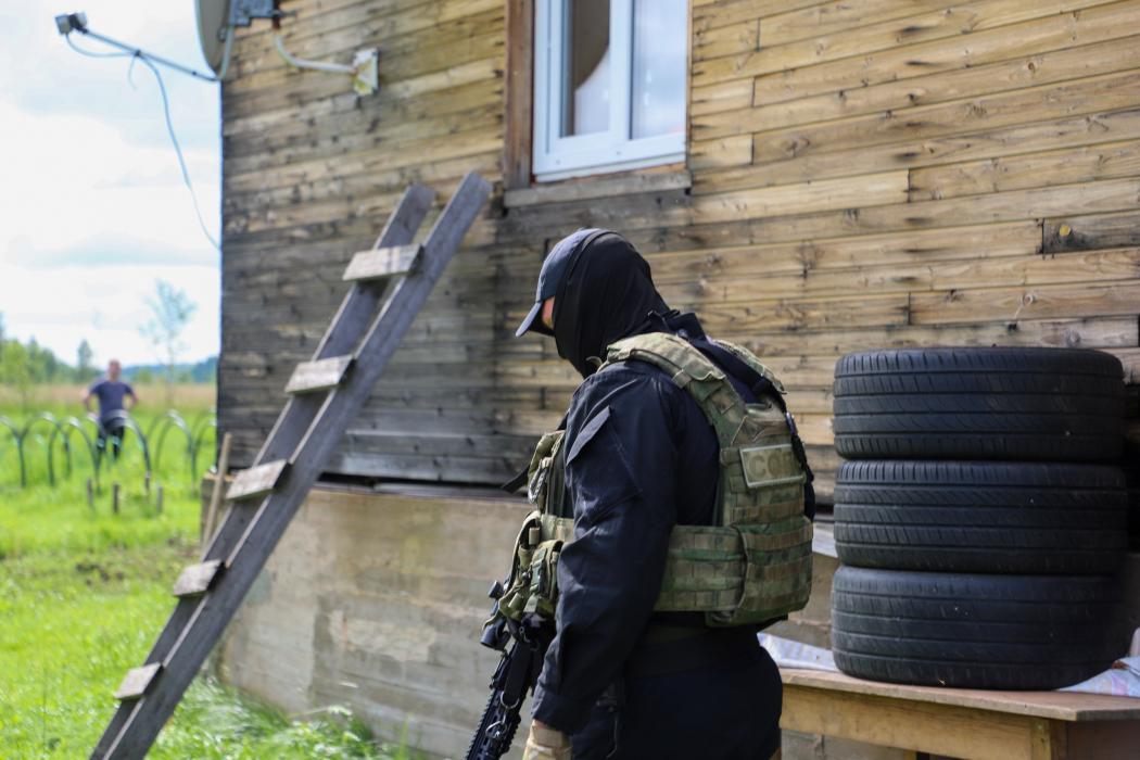 Задержание подозреваемых 