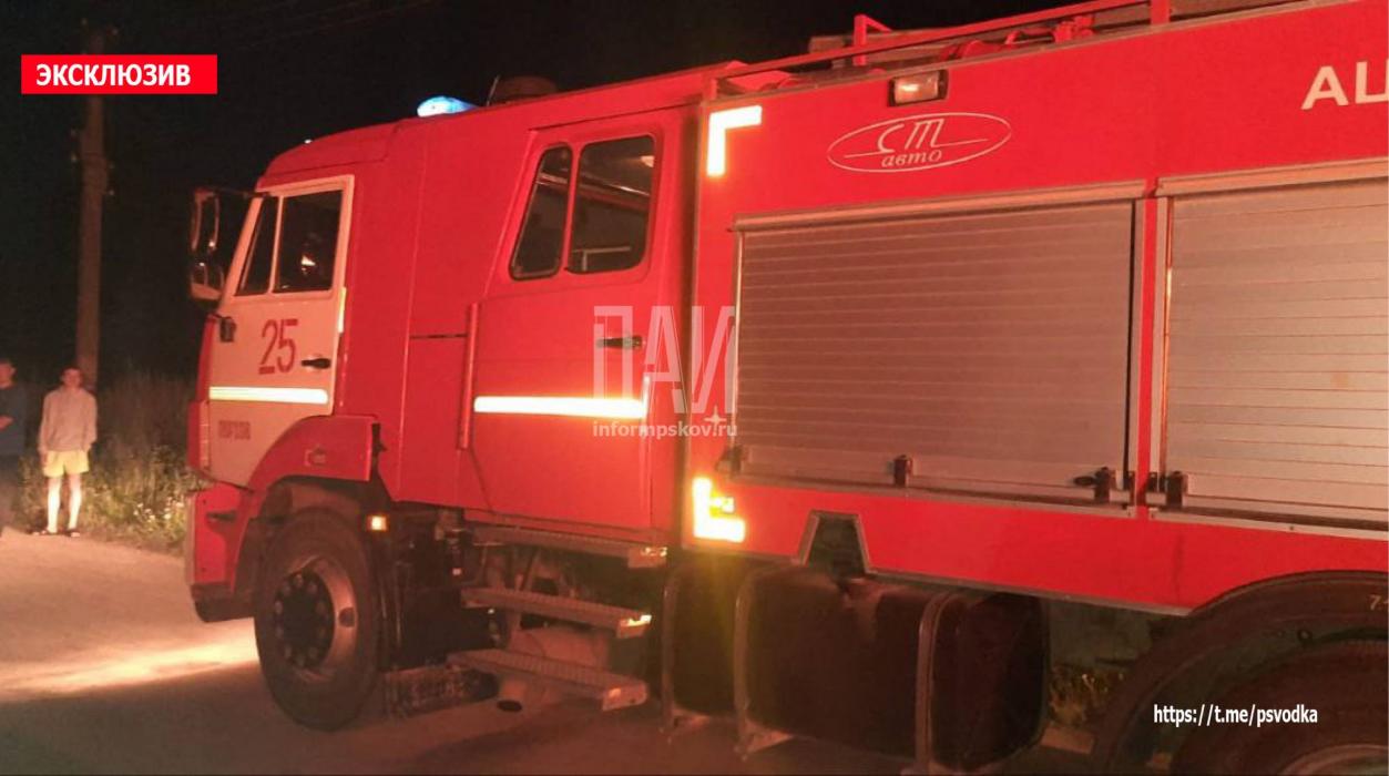 Жилой дом сгорел в Порховском районе