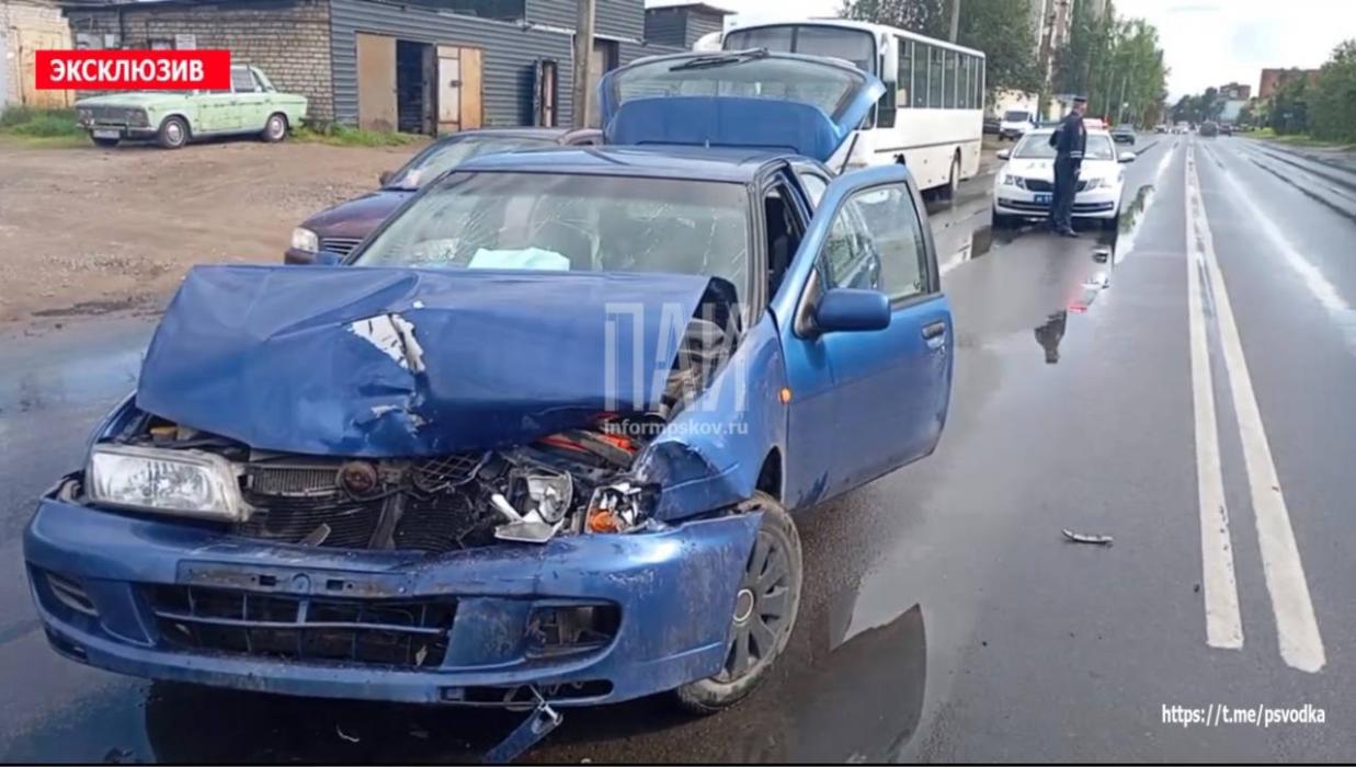 Ребенок пострадал в ДТП на улице Инженерной в Пскове