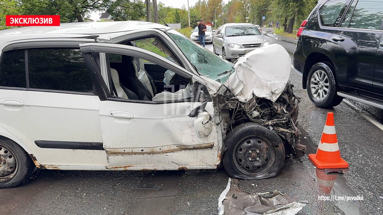 Два человека пострадали в ДТП на улице Советской Армии в Пскове