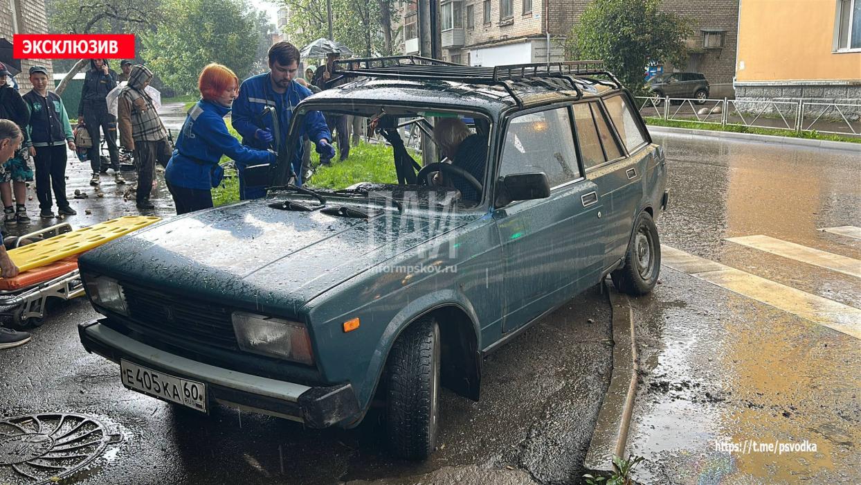 Две пенсионерки пострадали в ДТП в Великих Луках