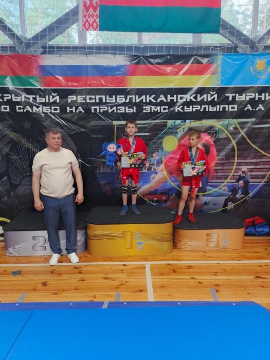 12 медалей выиграли великолукские самбисты на соревнованиях в Минской области 