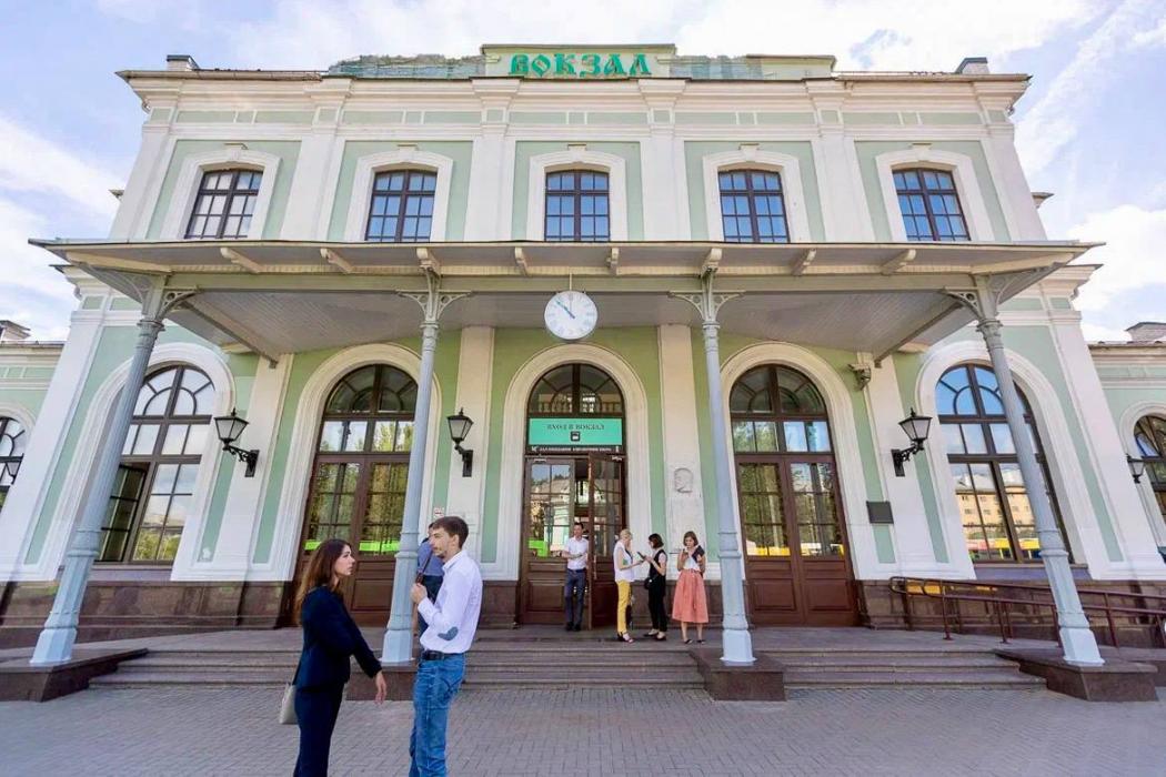 Псковский губернатор поздравил железнодорожников с профессиональным праздником