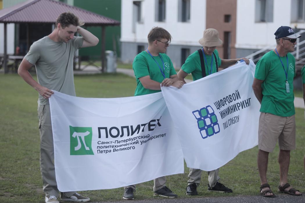 Набирая высоту. Чемпионат по спорту сверхлёгкой авиации под Псковом