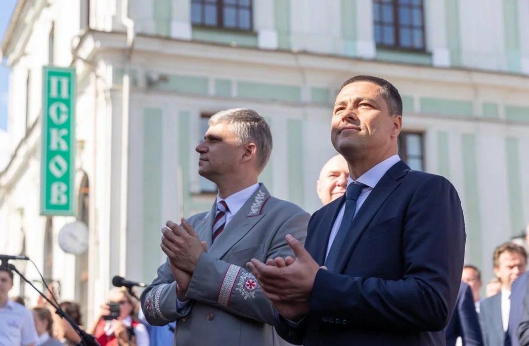 Псковский губернатор поздравил железнодорожников с профессиональным праздником