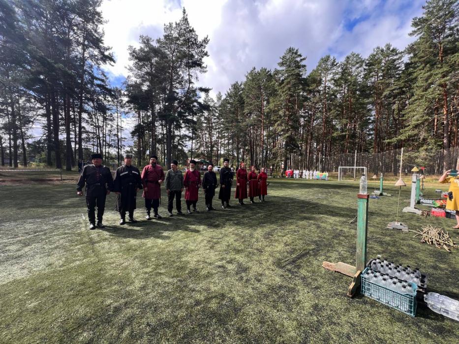 Соревнования по рубке шашкой проходят в Гдовском районе 