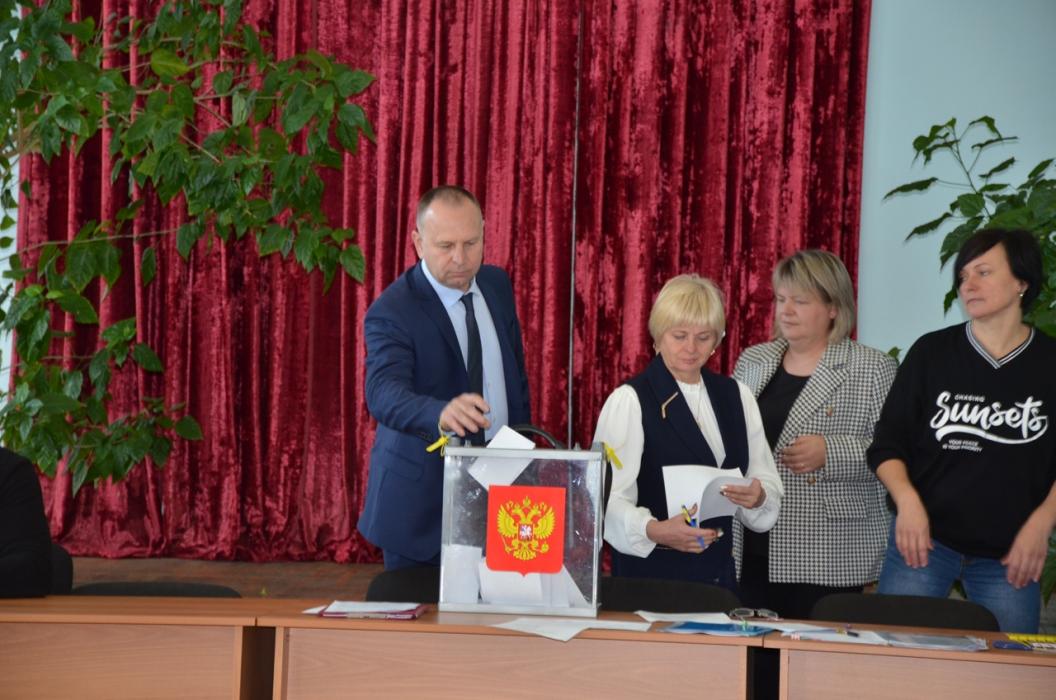 Председателей собраний депутатов выбрали в округах Псковской области