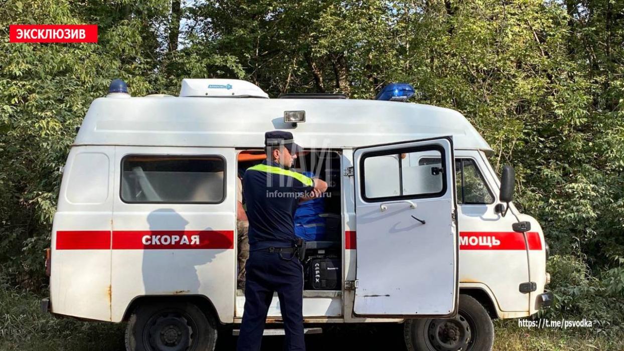 В Себежском районе автомобиль съехал в кювет