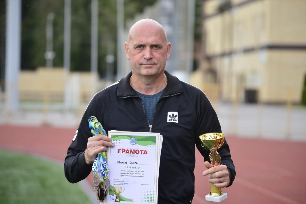 Подведены итоги чемпионата Псковской области по мини-футболу среди ветеранов 