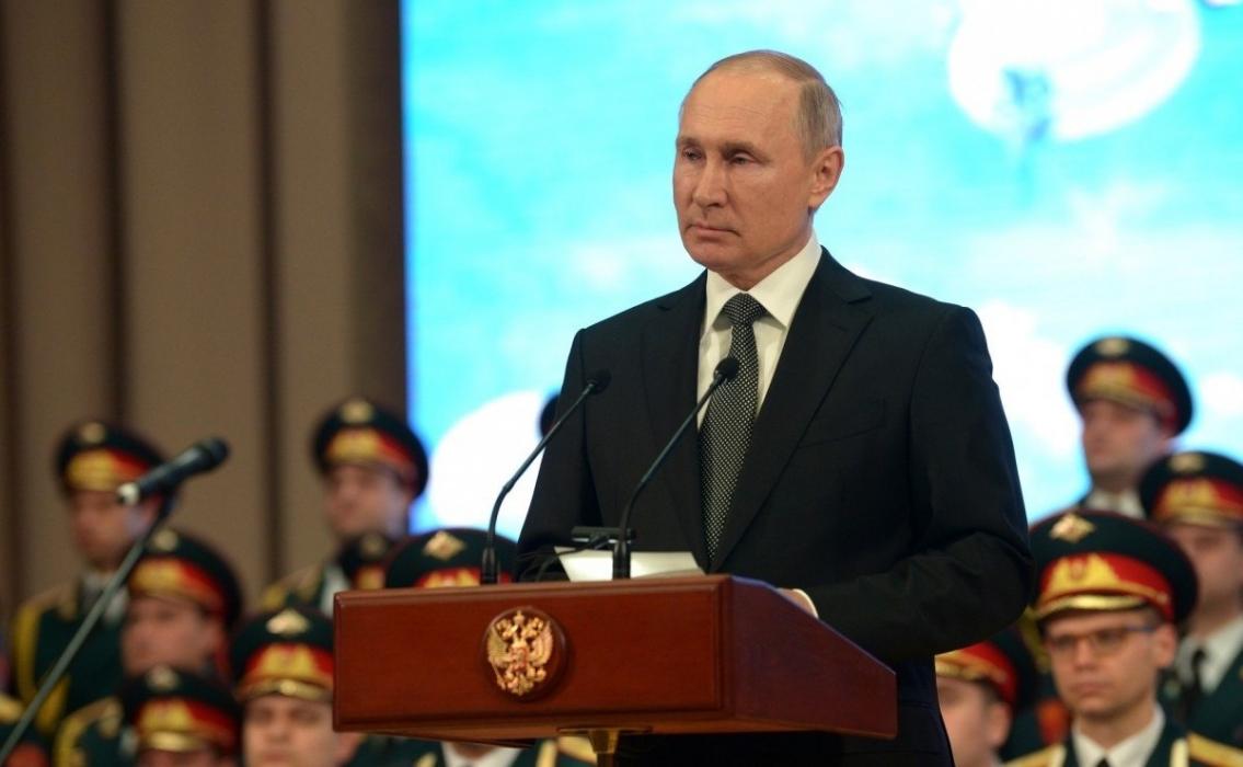 Псковские депутаты поздравили президента с днём рождения
