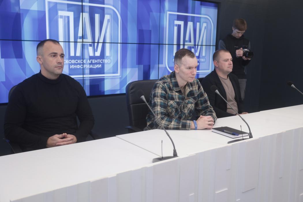 Участники программы «Герои земли Псковской» посетили издательский дом «Медиацентр 60»