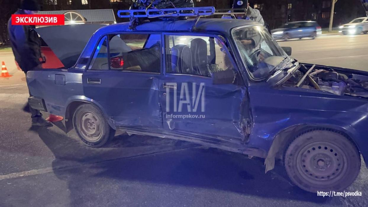 ДТП на Рижском проспекте в Пскове