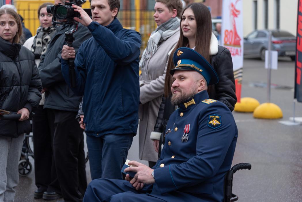 Вручение ключей от новых автомобилей псковским ветеранам СВО