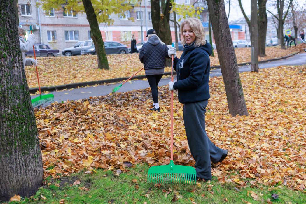 Общегородской субботник прошёл в Пскове