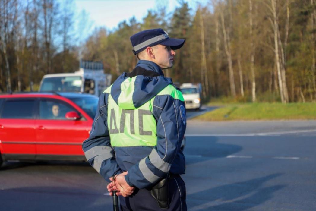 Три угнанных автомобиля выявили псковские полицейские