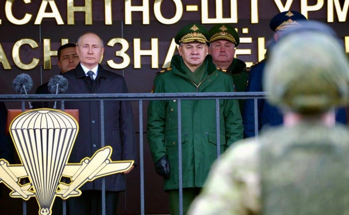 Псковские депутаты поздравили президента с днём рождения