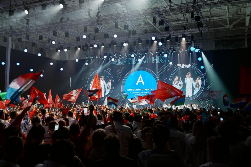 Два столяра представляют Псковскую область в финале национального чемпионата «Абилимпикс»