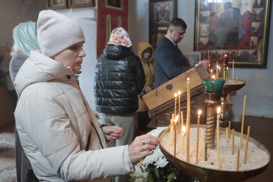 Профсоюзы Псковской области почтили память защитников Отечества