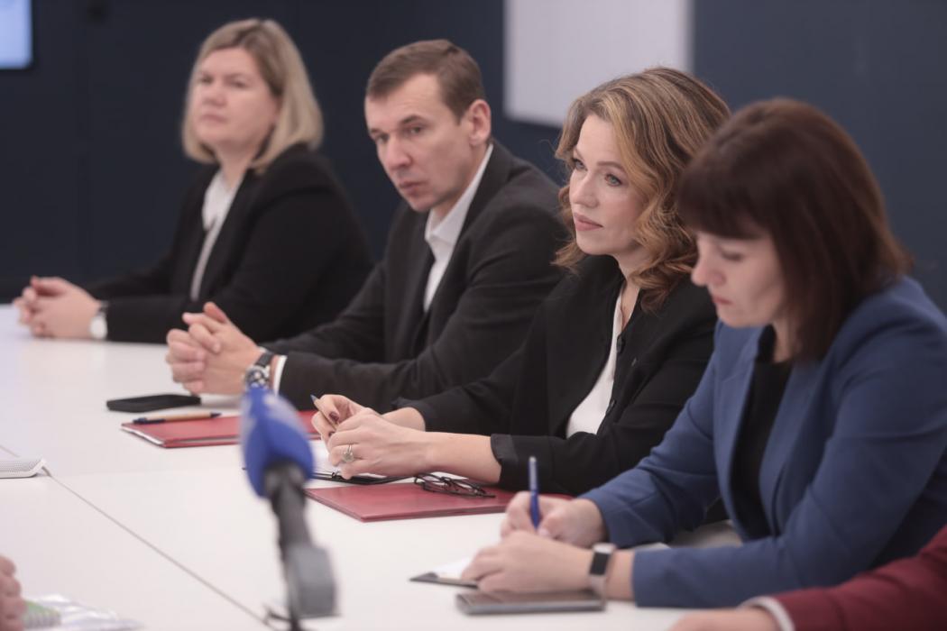 Подписание соглашения между «Медиацентром 60» и «АпсныМедиа»