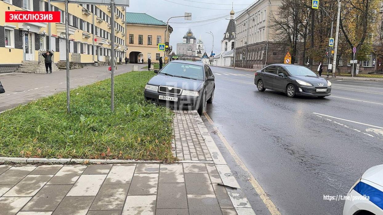 В Пскове умер перевозивший пассажира таксист