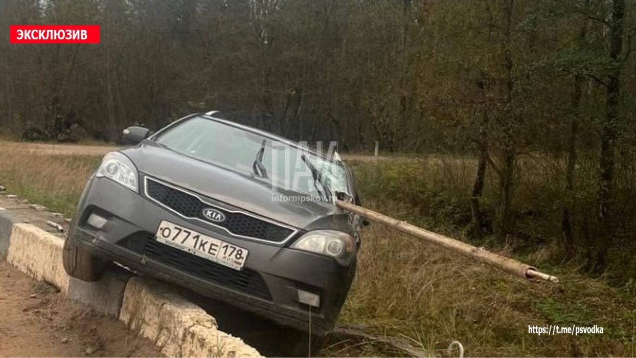 Место ДТП в Новосокольническом районе