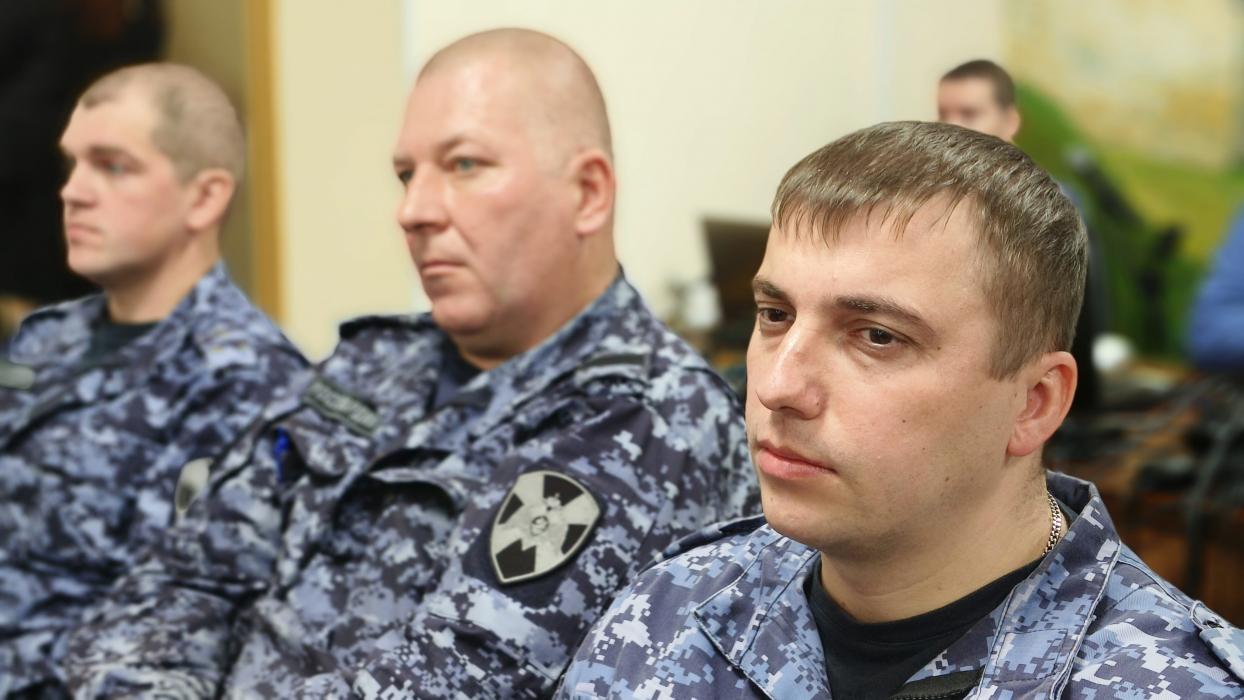 Псковские росгвардейцы отметили 73-ю годовщину образования вневедомственной охраны