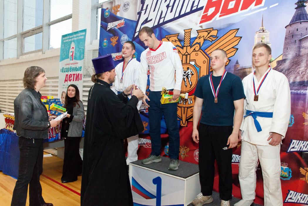 Более 200 спортсменов приняли участие в чемпионате Псковской области по рукопашному бою