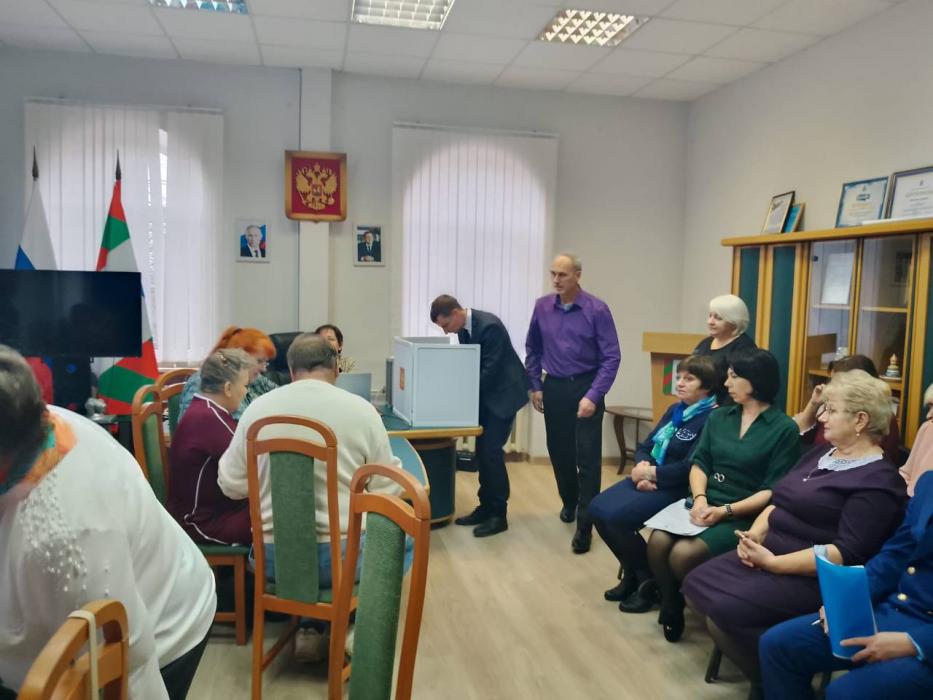 Голосование депутатов 