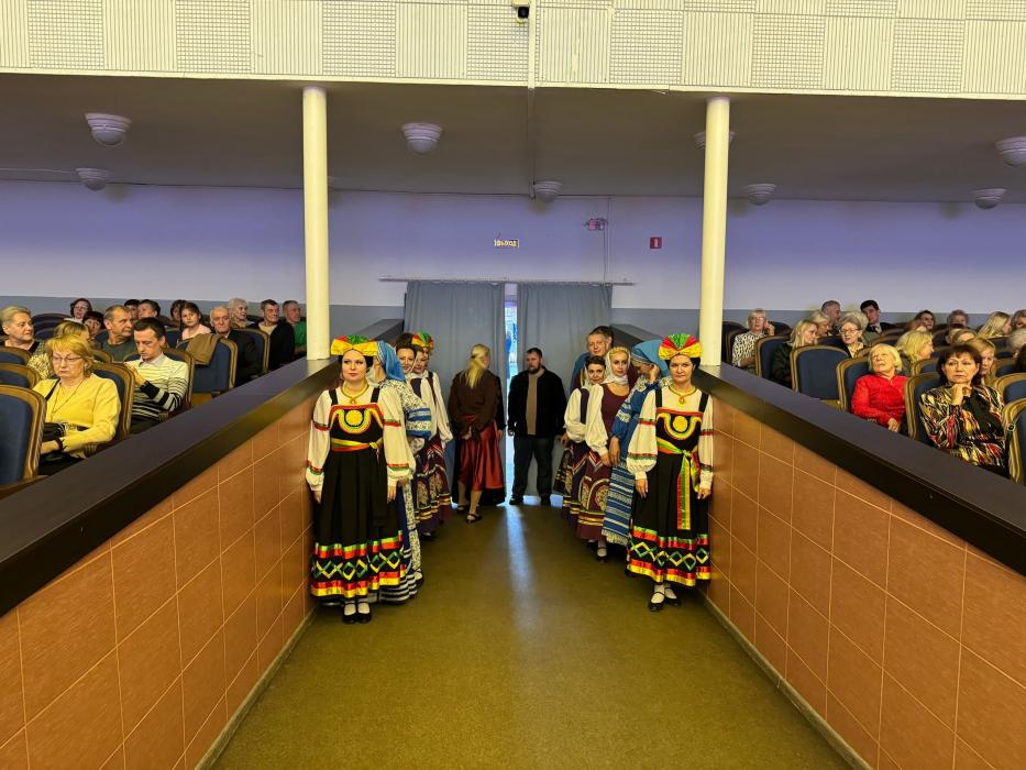 Концерт «В единстве наша сила» стартовал в Пскове