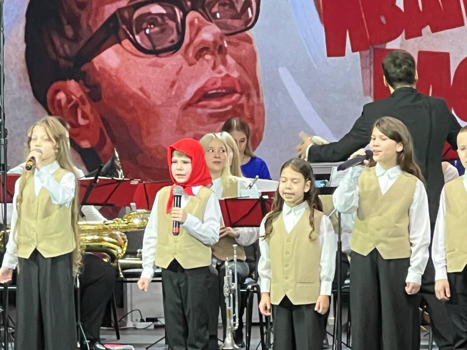 Вечер кинематографической музыки начался в Пскове