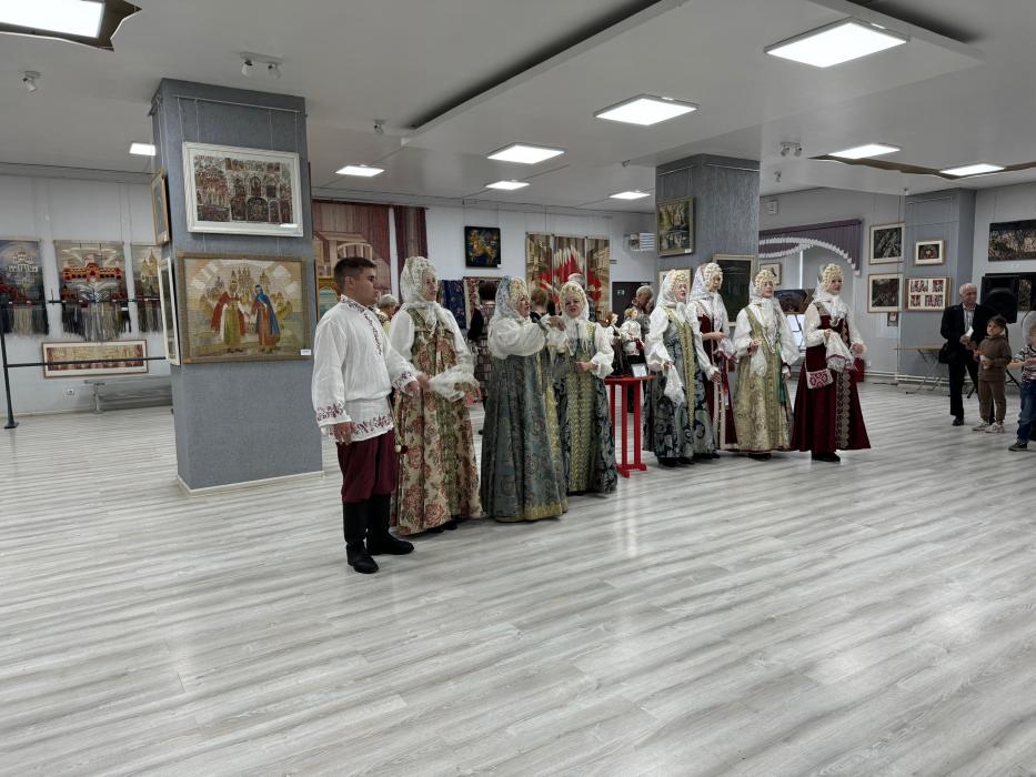 Концерт «В единстве наша сила» стартовал в Пскове